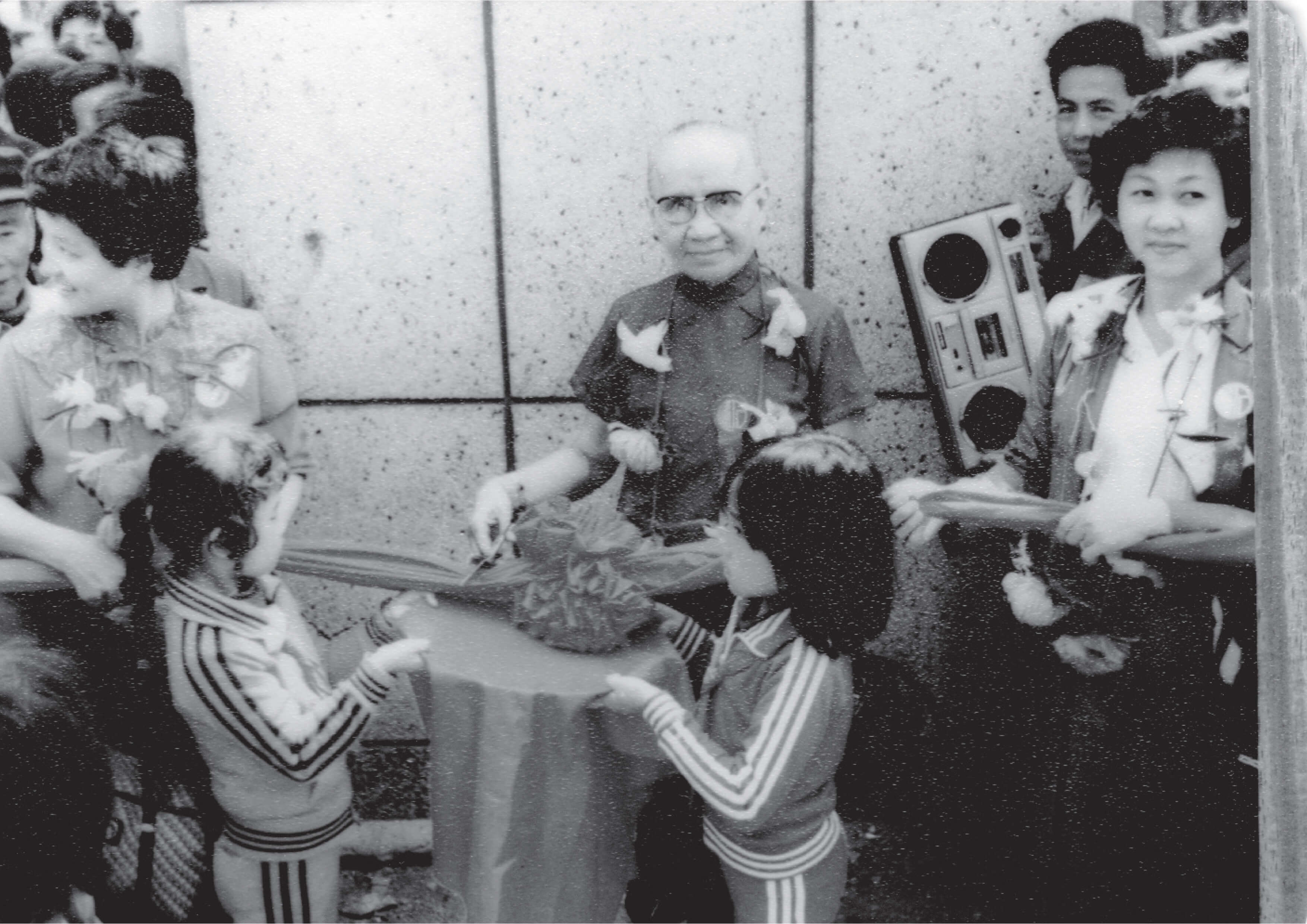 cutting-ribbon